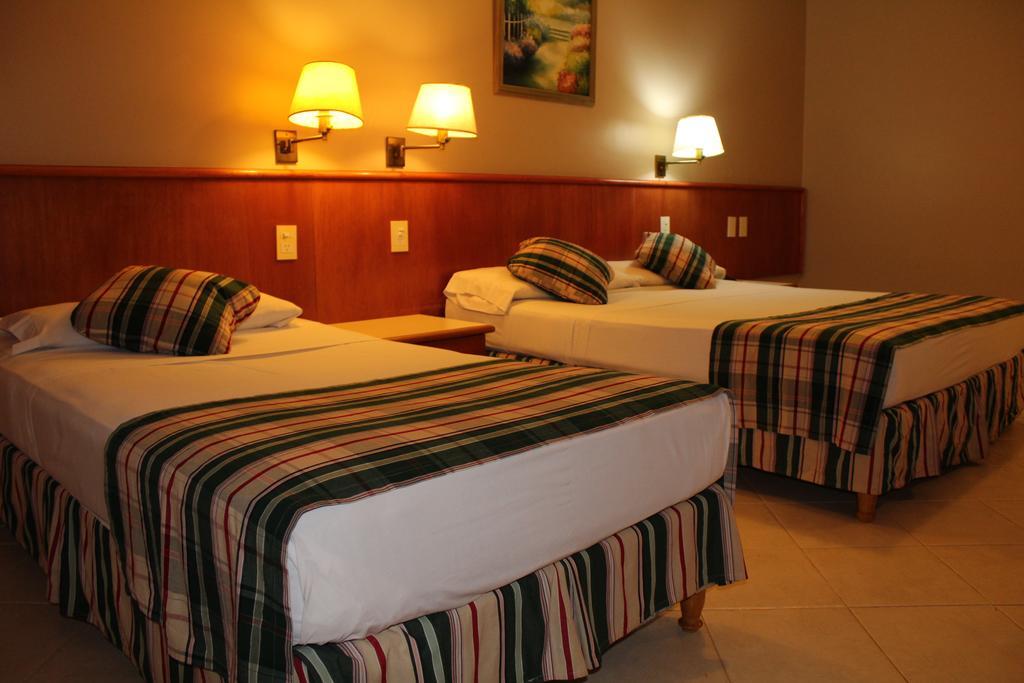 Marcopolo Suites Iguazu Puerto Iguazú Extérieur photo